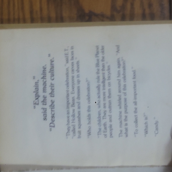 Vintage 1985 E.T The Book of the Green Planet Hard Cover Kids Book - Picture 2 of 5